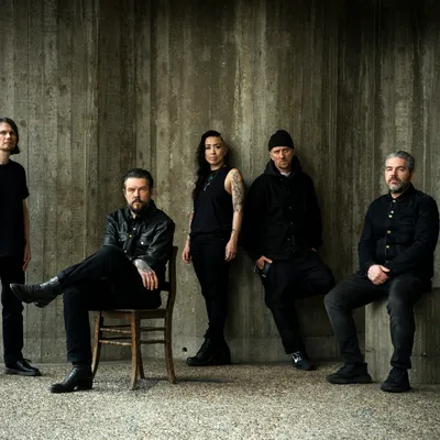 AMENRA (B)